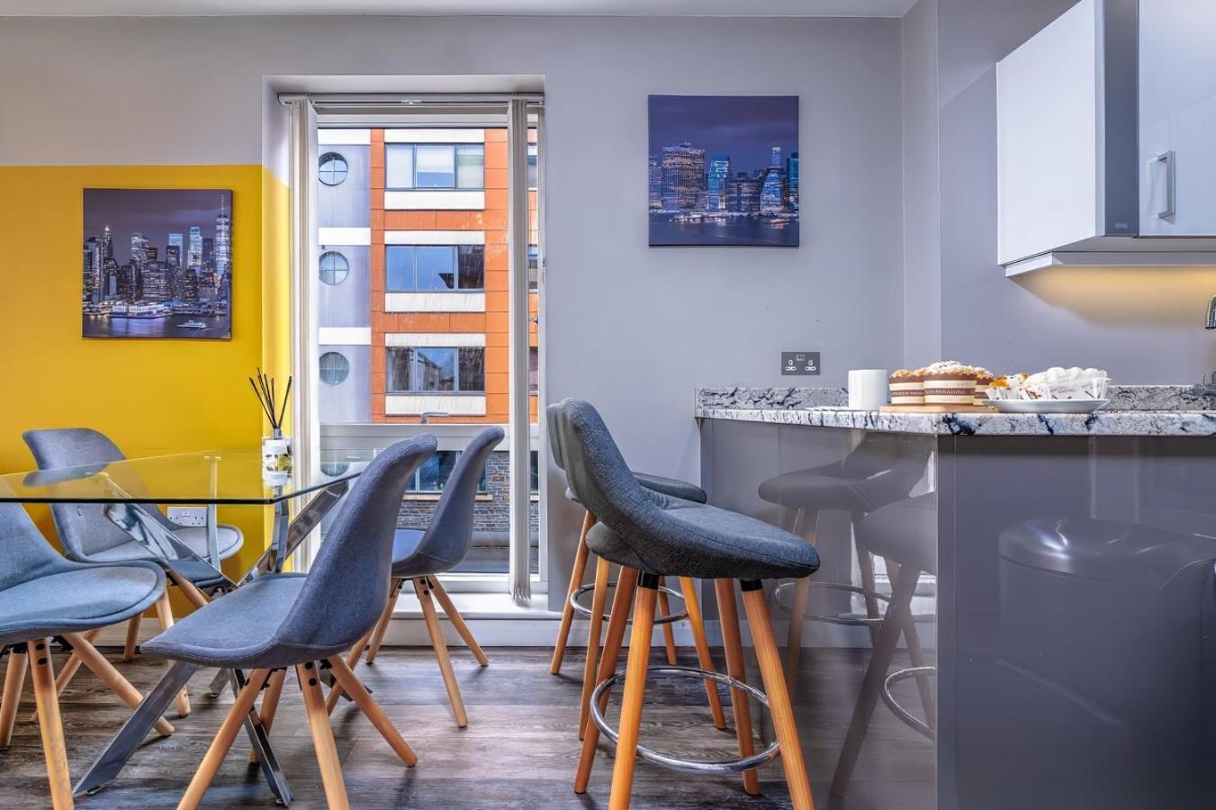 Iconic Garden Apt, Steps From City Centre & Cafes บริสตอล ภายนอก รูปภาพ